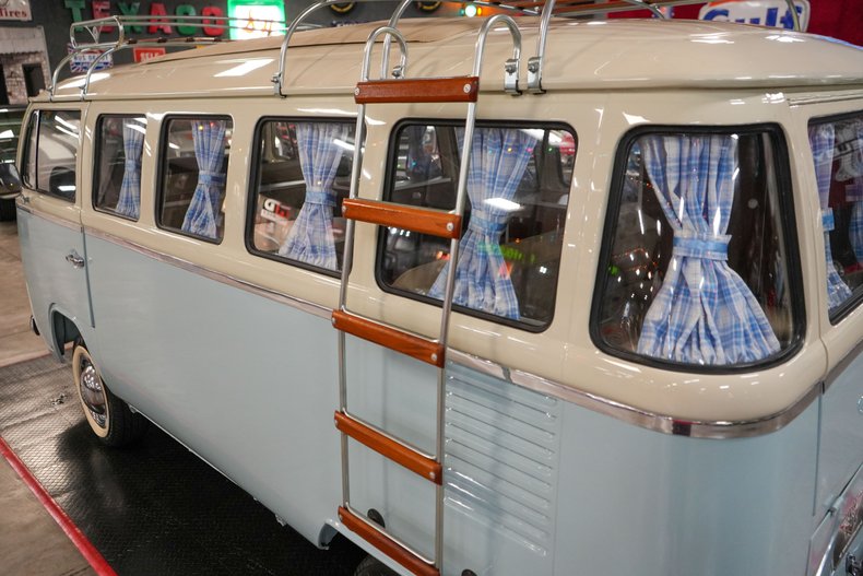 Volkswagen-Other-1976-Light-Blue-Tan-38