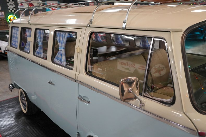 Volkswagen-Other-1976-Light-Blue-Tan-39