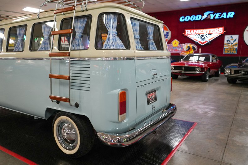 Volkswagen-Other-1976-Light-Blue-Tan-43