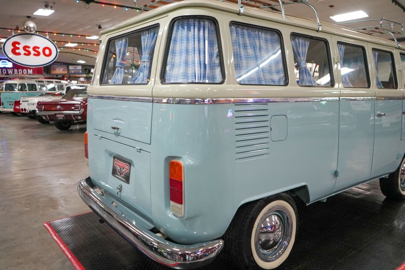 Volkswagen-Other-1976-Light-Blue-Tan-46
