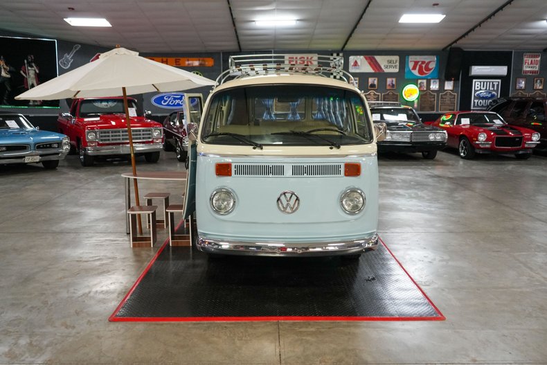 Volkswagen-Other-1976-Light-Blue-Tan-49