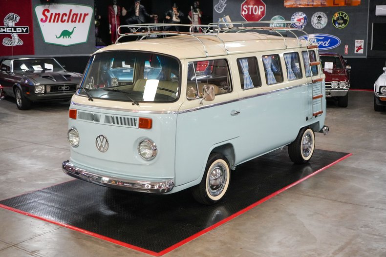 Volkswagen-Other-1976-Light-Blue-Tan-5