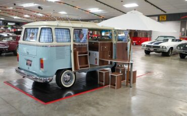 Volkswagen-Other-1976-Light-Blue-Tan-8