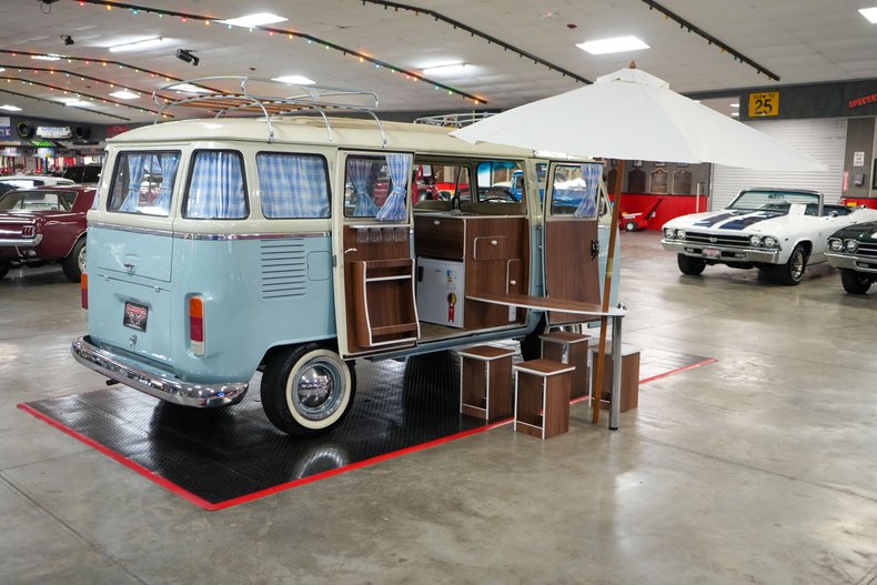 Volkswagen-Other-1976-Light-Blue-Tan-8