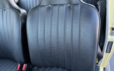 Volkswagen-Super-beetle-1971-Yellow-Black-20