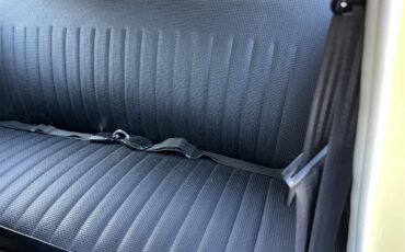 Volkswagen-Super-beetle-1971-Yellow-Black-21