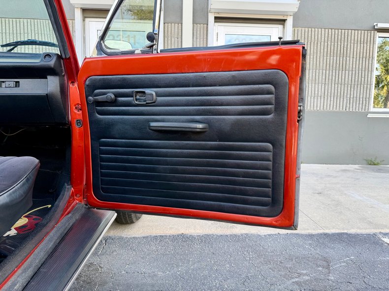 Volkswagen-Super-beetle-1978-Burnt-Orange-Metalli-Black-27