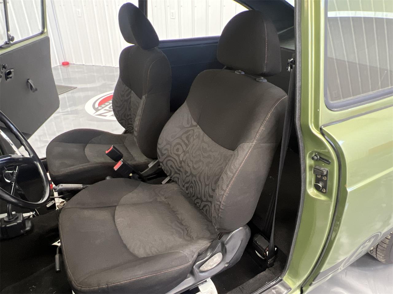 Volkswagen-Type-3-1969-Green-Black-14