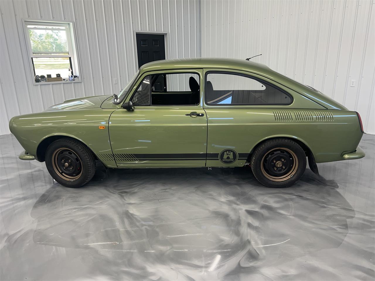 Volkswagen-Type-3-1969-Green-Black-3