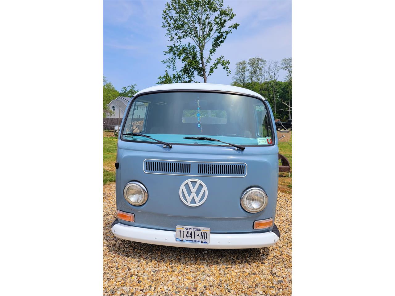 Volkswagen-Van-1972-blue-and-white-Black-5