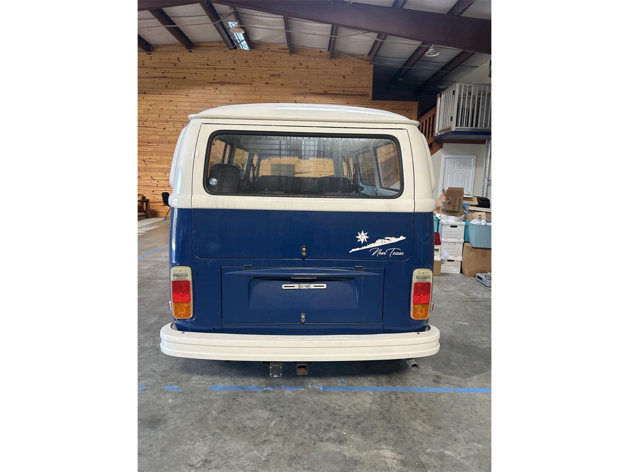 Volkswagen-Vanagon-1975-Blue-and-White-Blue-6