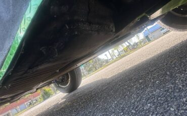 Volkswagen-beetle-1965-green-16