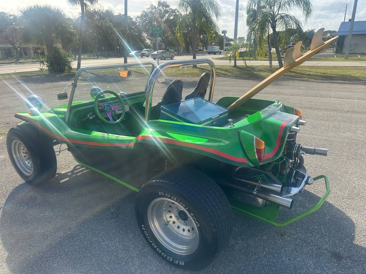 Volkswagen-beetle-1965-green-7