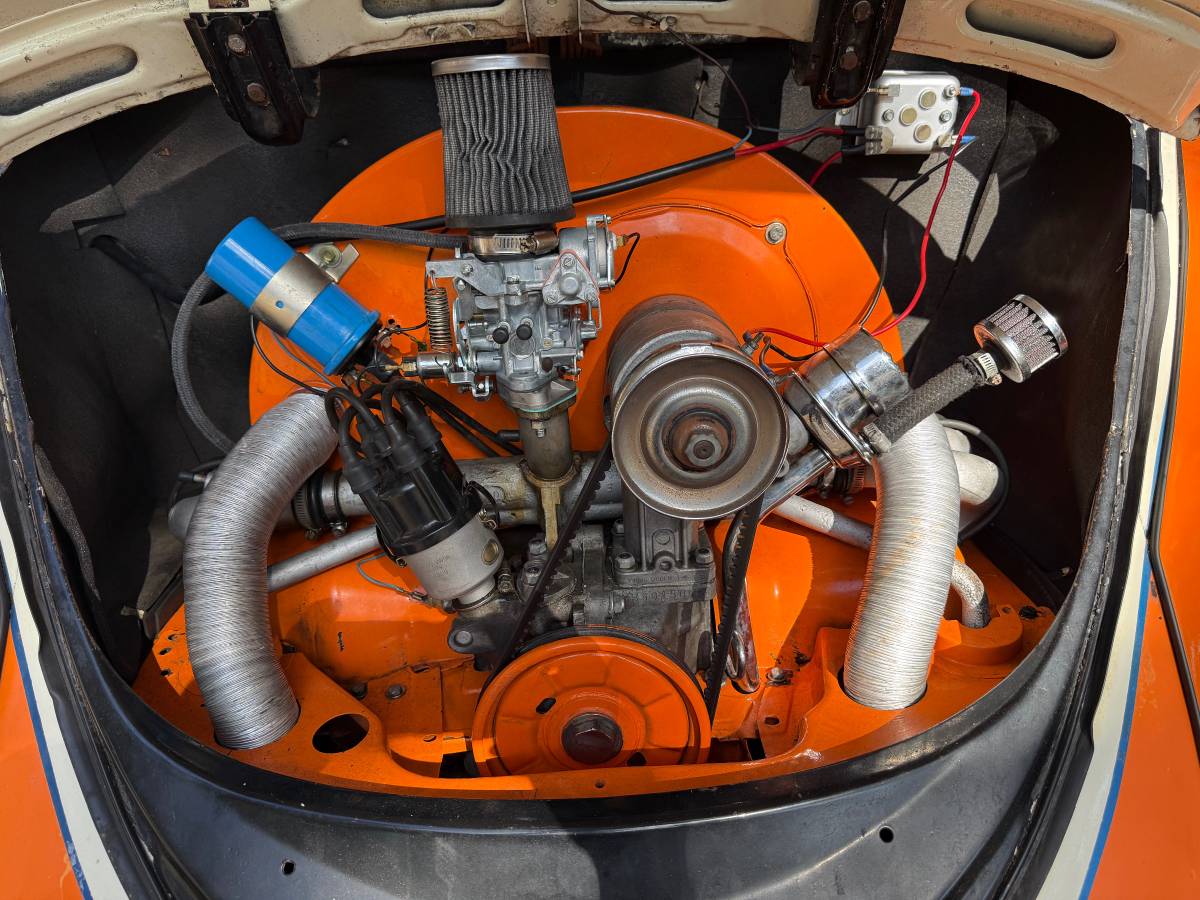 Volkswagen-beetle-1966-orange-12