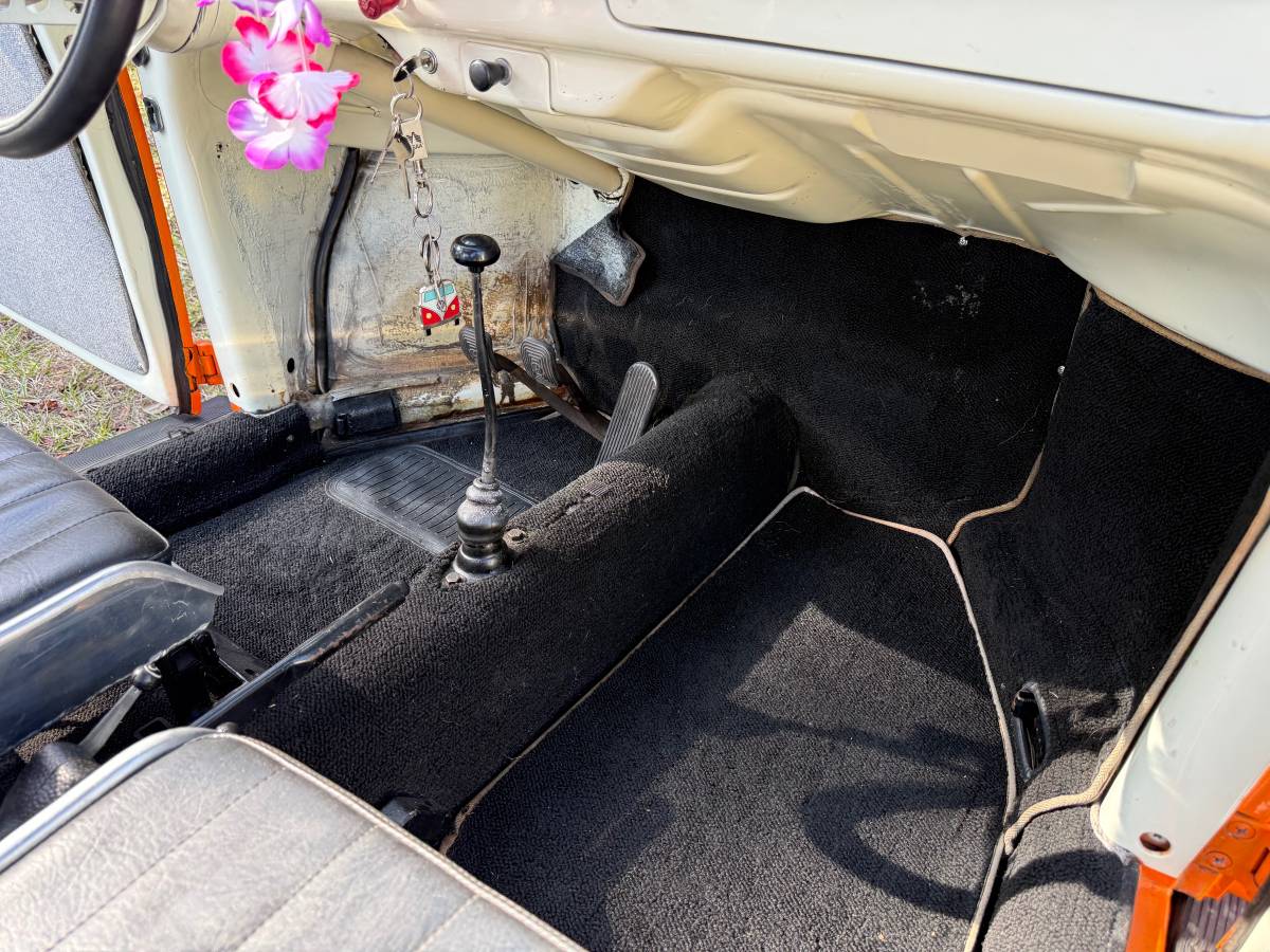 Volkswagen-beetle-1966-orange-14