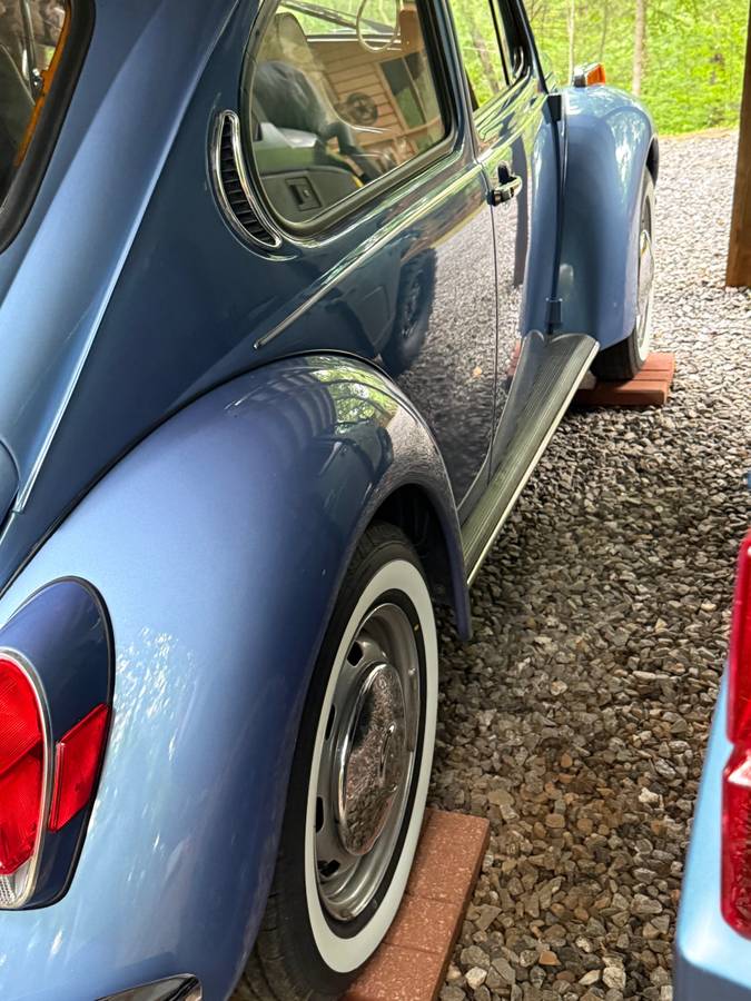 Volkswagen-beetle-1971-blue-11