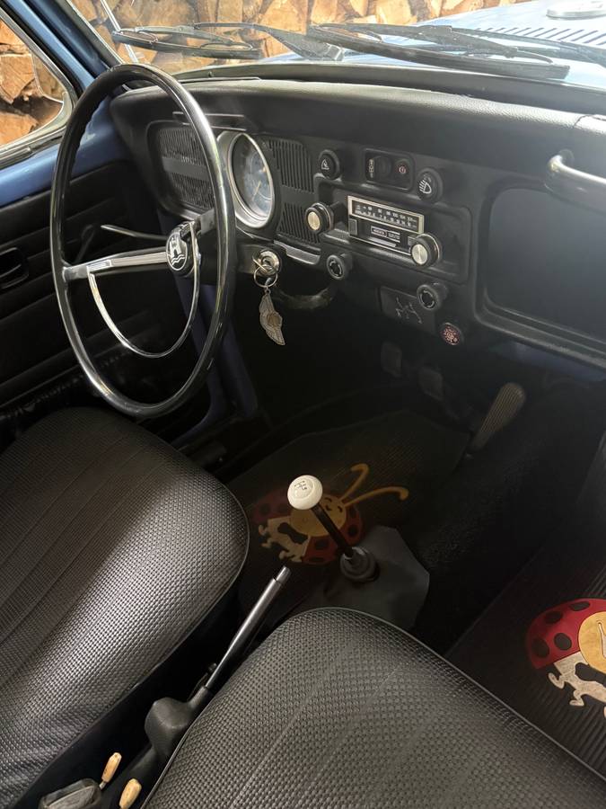 Volkswagen-beetle-1971-blue-13