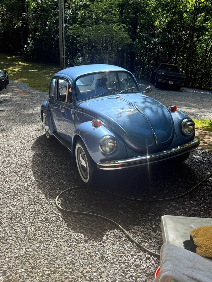 Volkswagen-beetle-1971-blue