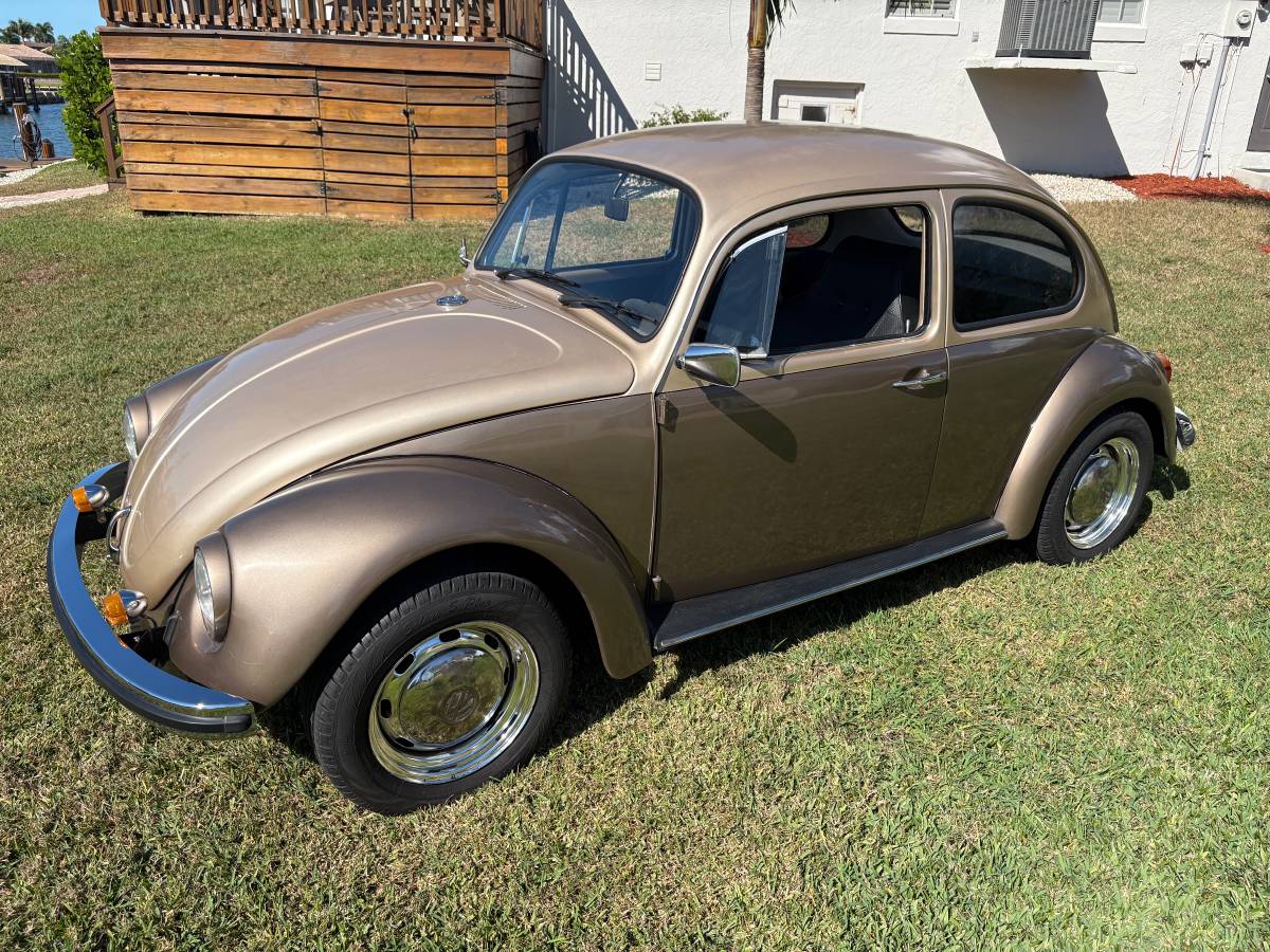 Volkswagen-beetle-1972-brown-12