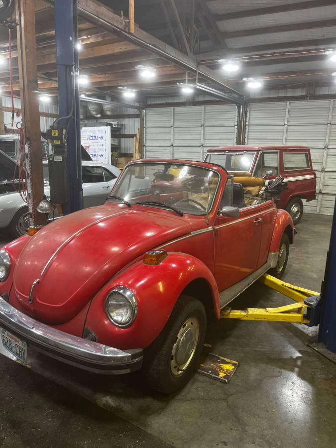 Volkswagen-beetle-1975-red-1