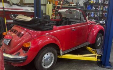 Volkswagen-beetle-1975-red-2