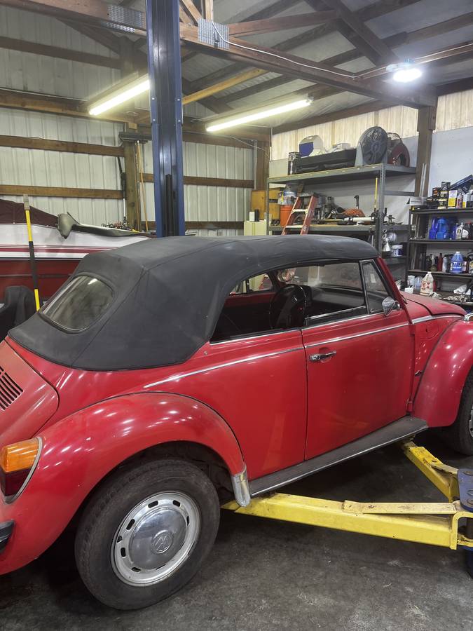 Volkswagen-beetle-1975-red-5