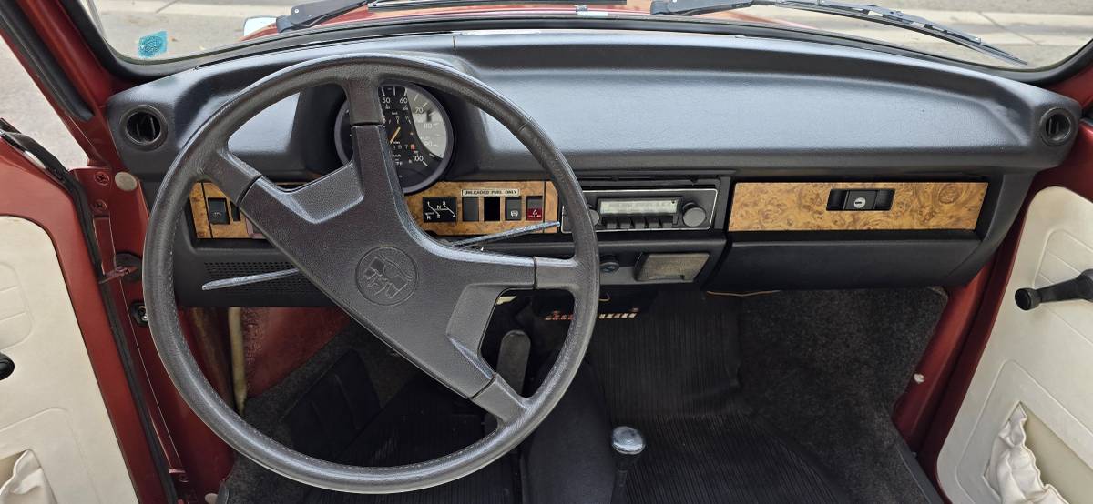 Volkswagen-beetle-1978-8