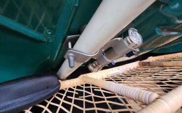 Volkswagen-bug-1965-green-15