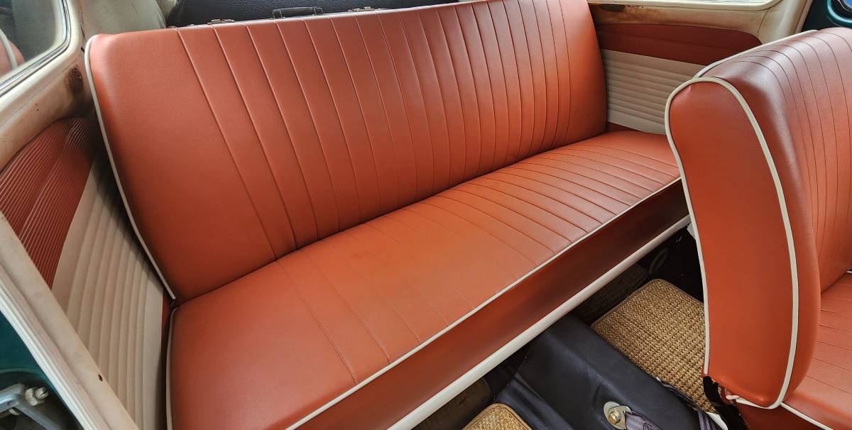 Volkswagen-bug-1965-green-7