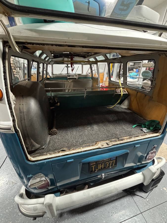 Volkswagen-bus-1967-blue-11