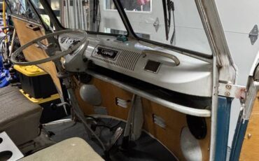 Volkswagen-bus-1967-blue-14