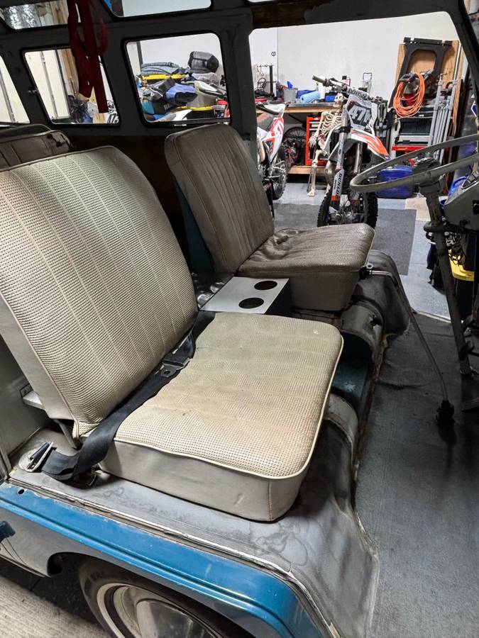 Volkswagen-bus-1967-blue-15