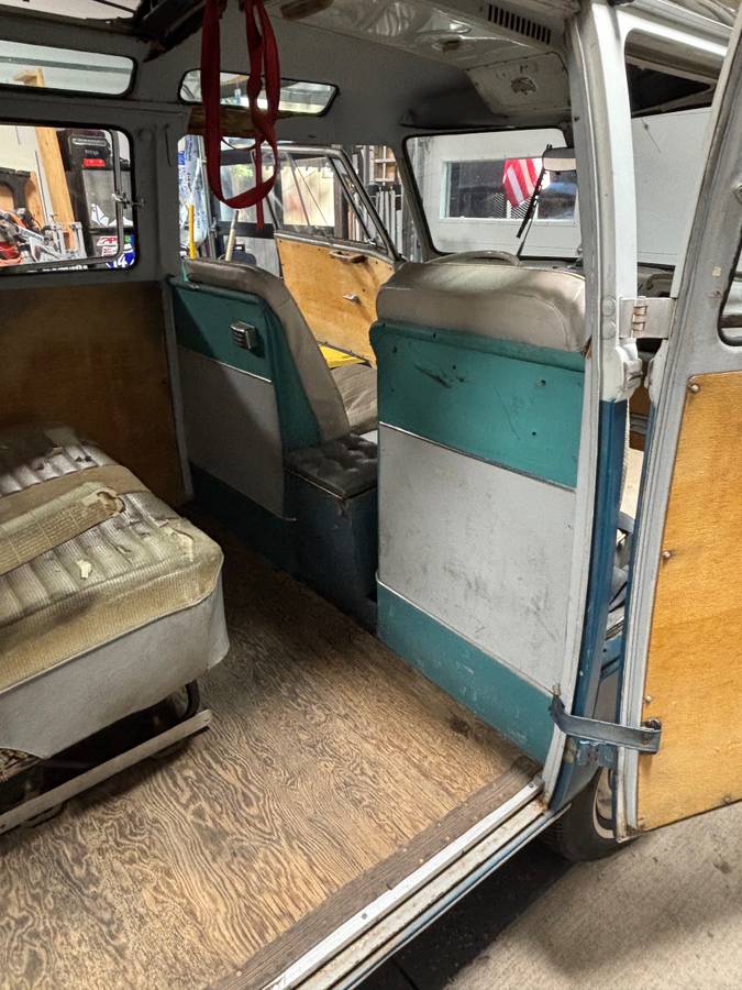 Volkswagen-bus-1967-blue-17