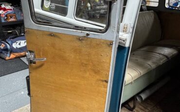 Volkswagen-bus-1967-blue-18