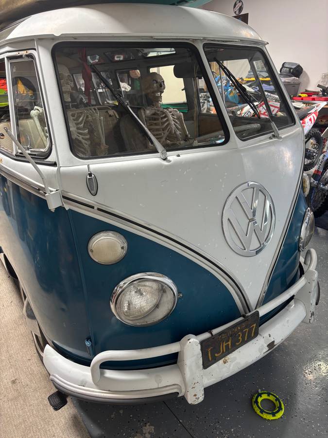 Volkswagen-bus-1967-blue-3