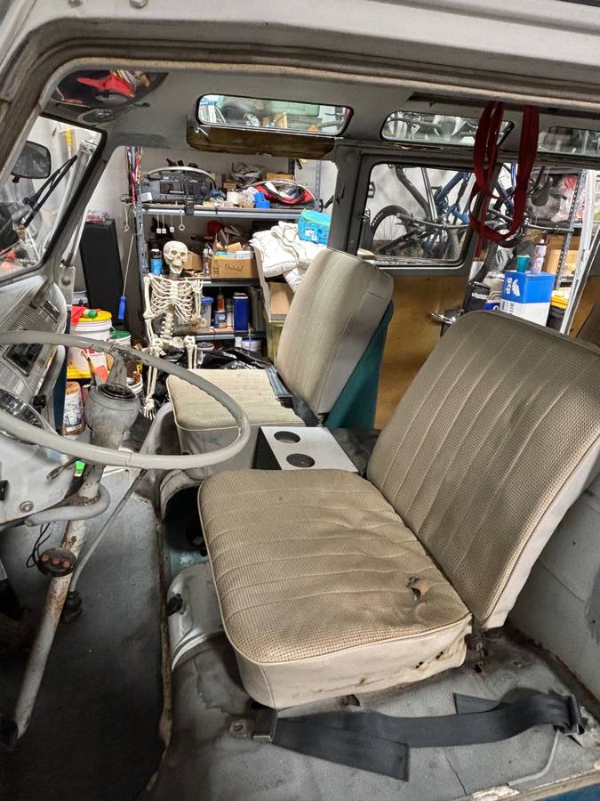 Volkswagen-bus-1967-blue-7