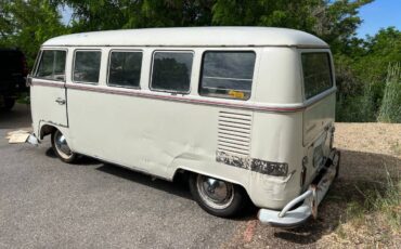 Volkswagen-bus-1967-white-5