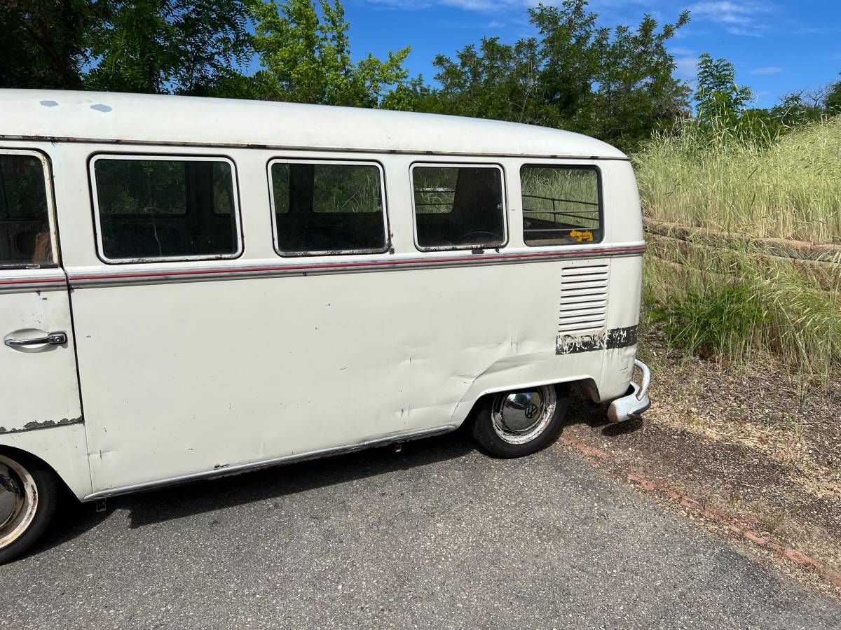 Volkswagen-bus-1967-white-6