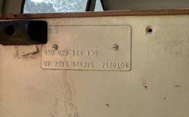 Volkswagen-bus-1967-white-9