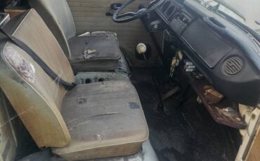 Volkswagen-bus-1970-white-9