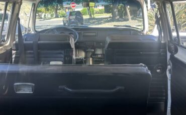 Volkswagen-bus-1972-red-7