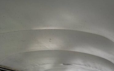 Volkswagen-bus-1973-red-3