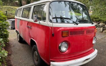 Volkswagen-bus-1973-red-5