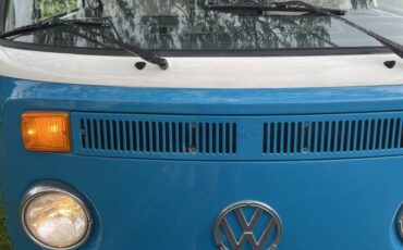 Volkswagen-bus-1976-blue-14