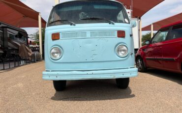 Volkswagen-bus-1976-blue-2