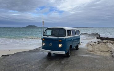 Volkswagen-bus-1976-blue-3