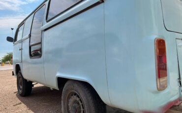 Volkswagen-bus-1976-blue-4