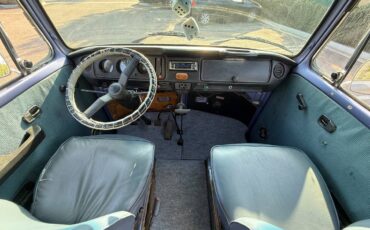 Volkswagen-bus-westfalia-1979-purple-13