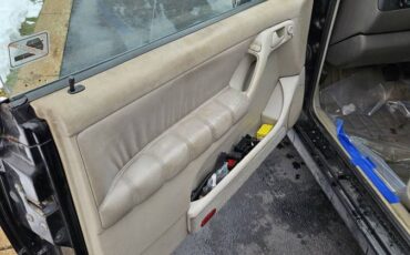 Volkswagen-cabrio-1995-black-10