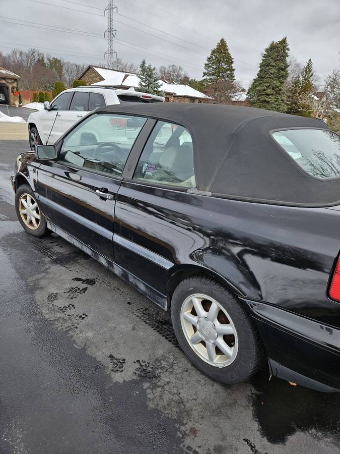 Volkswagen-cabrio-1995-black-13